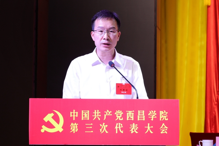 朱占元 朱占元